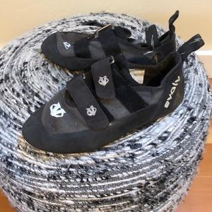 Evolv climbing shoes with Velcro